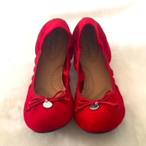 Red Flexible Flats